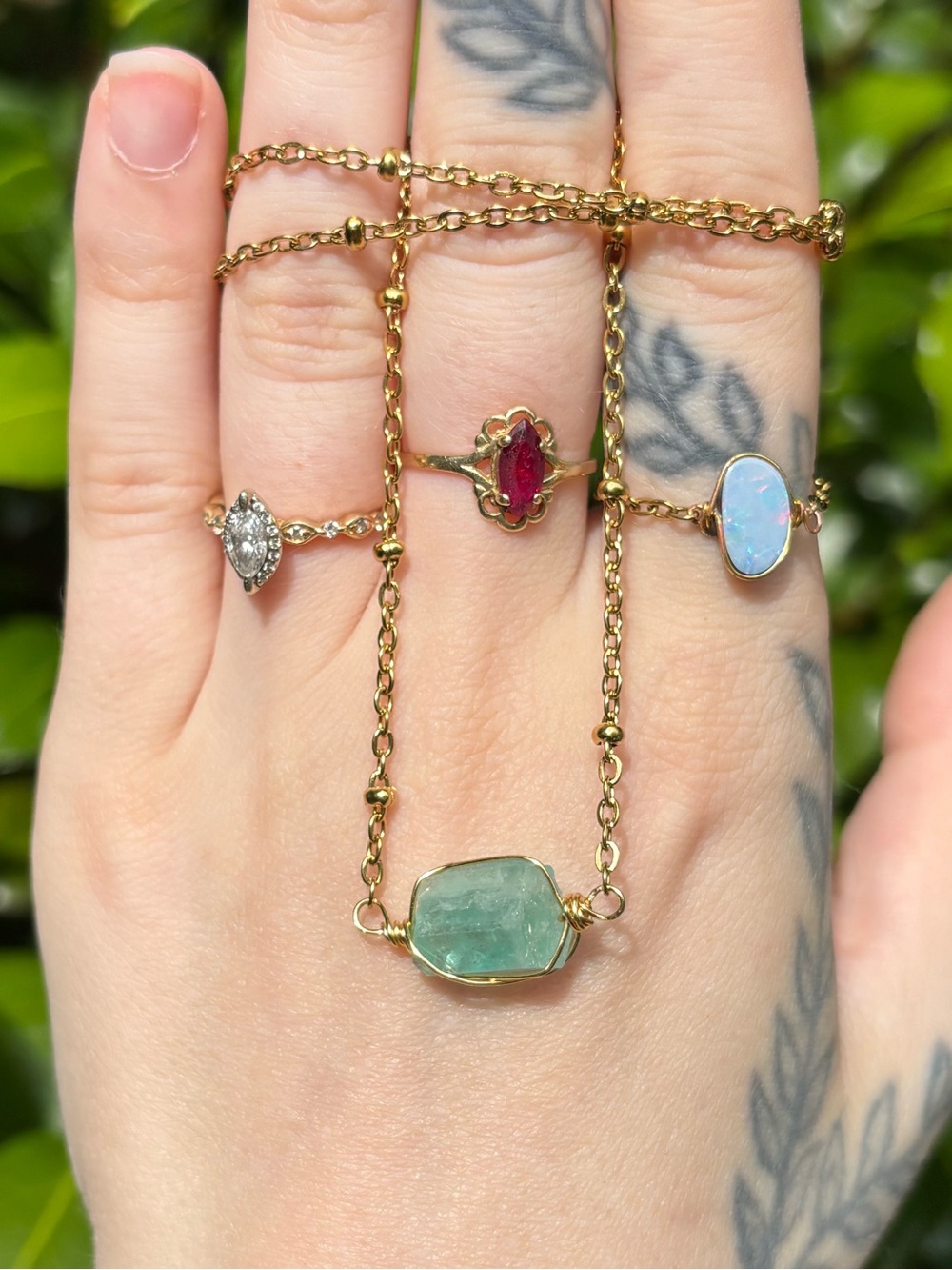 Vanadium emerald built in necklace
